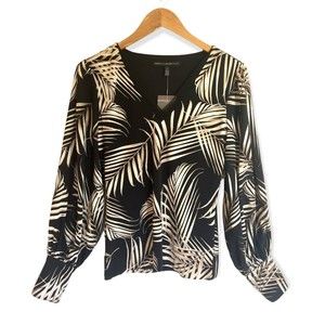 WHITE HOUSE BLACK MARKET LONG SLEEVE BLOUSE WITH LEAVES..! Size S
